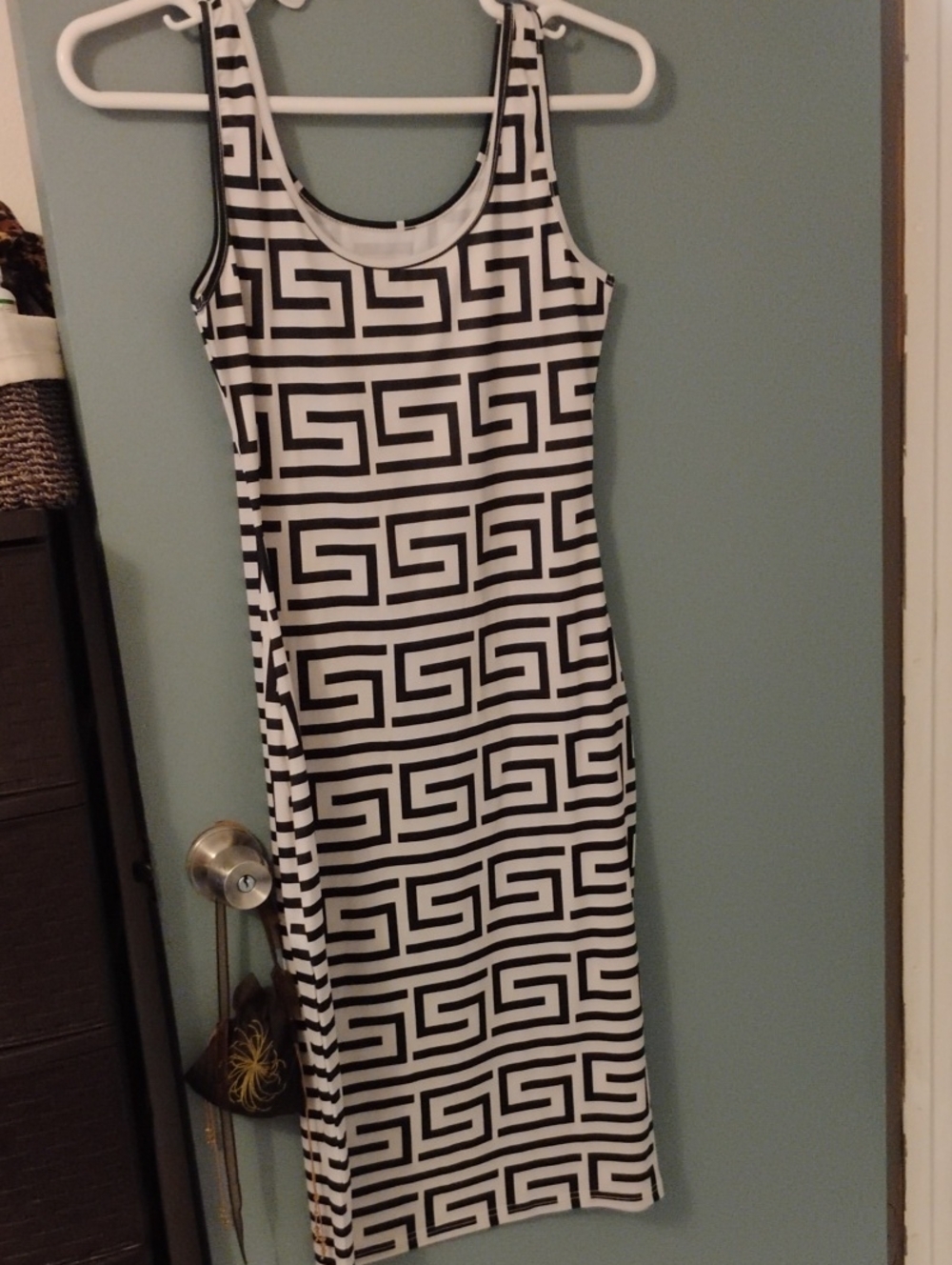 Black & White Geometric Long Sleeve Dress